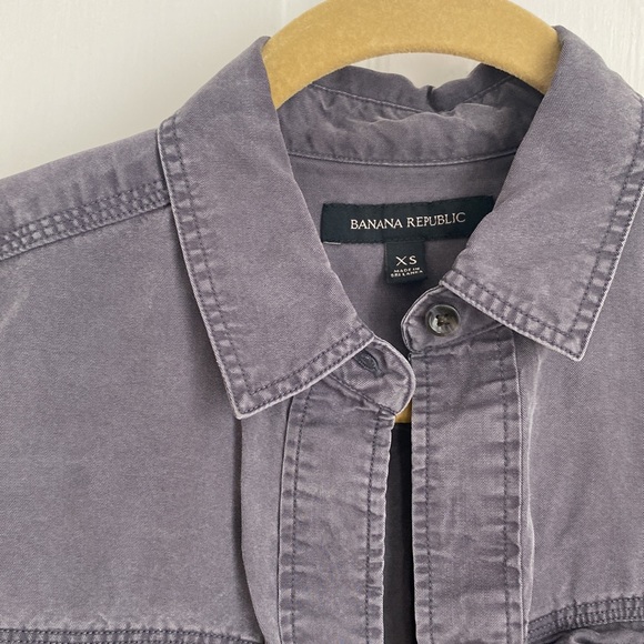 Banana Republic | Short-Sleeve Utility Buttondown - Picture 4 of 7